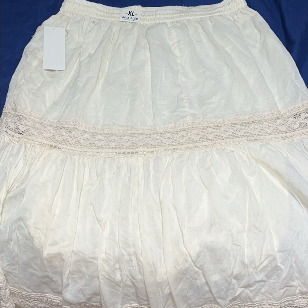 Elegant White Lace Trim Skirt